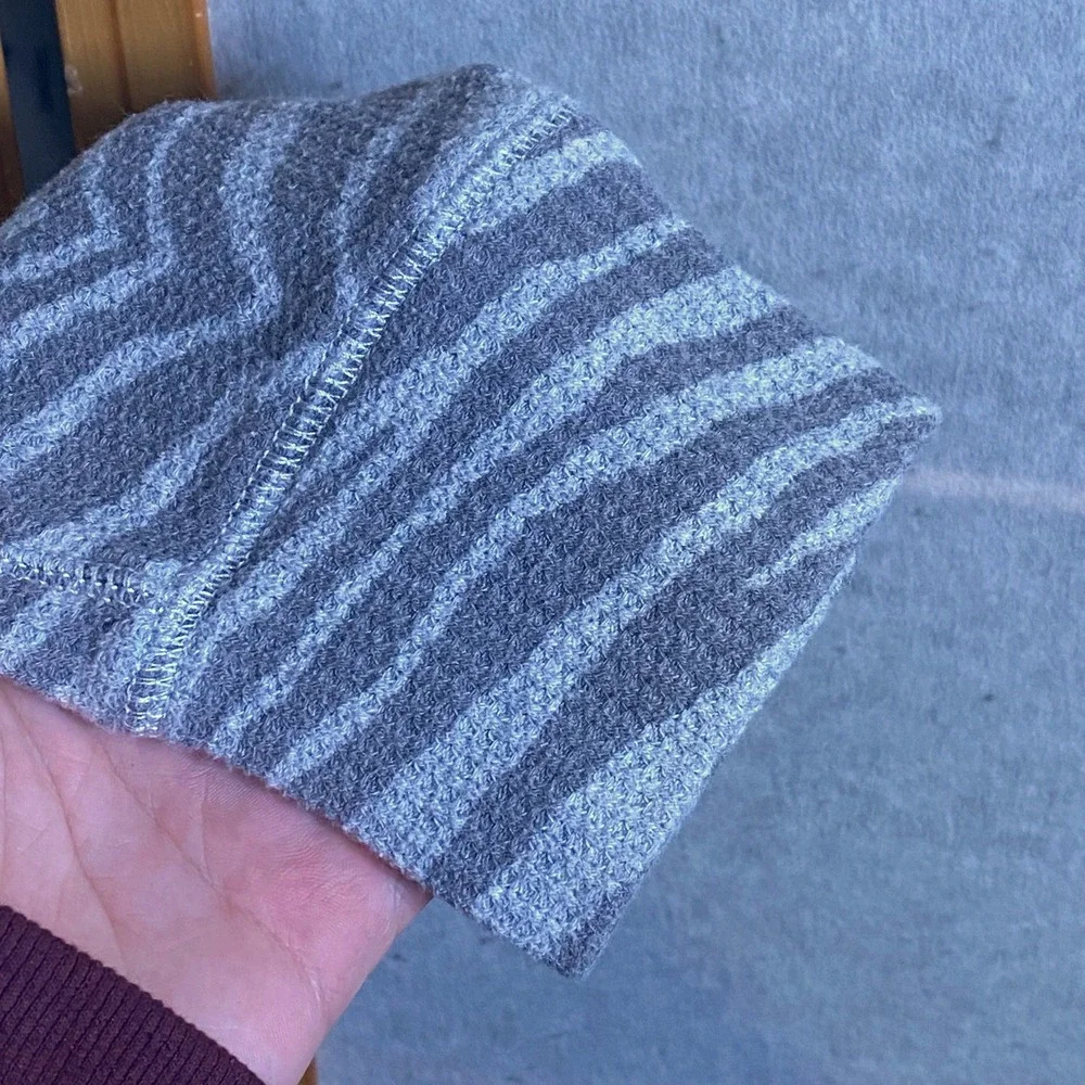 Aerie Gray Zebra Print Waffle Knit Chill Play Move Leggings Women‎ Small Thermal